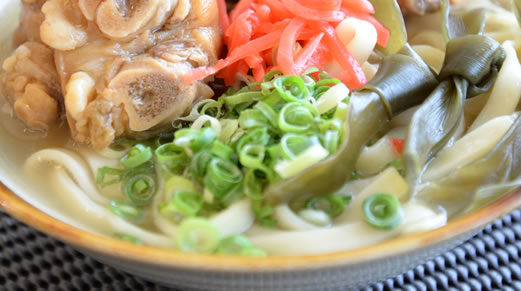 名護市そば 具材へのこだわり沖縄そば